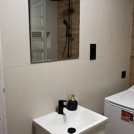 Daire Garden Rogatka - Comfortable Near Main Station